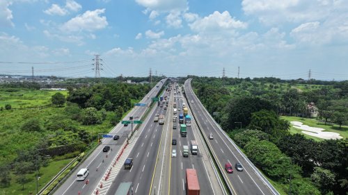 Belum Puncak Mudik, Tapi Jalan Layang MBZ Sudah Mulai Ramai Kendaraan H-9 Lebaran