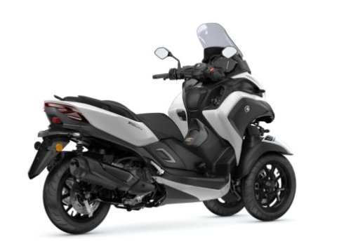 Fitur Keselamatannya Mirip Mobil, Yamaha Luncurkan Versi Terbaru Skutik Tricity 300