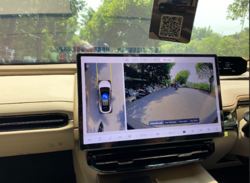 First Drive Hyptec HT: SUV Listrik Rp600 Jutaan dengan Kenyamanan Mobil Premium