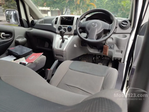 5 Rekomendasi Mobil Keluarga Bekas di Bawah Rp100 Juta, Dapat Alphard Sampai Kijang Innova