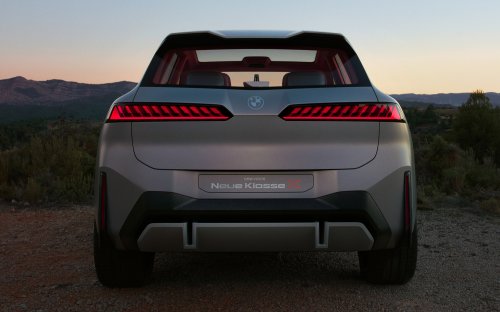 2026 BMW iX3 NA5 debuts: production Neue Klasse gets concept car looks, 805 km range, 372 km in 10min