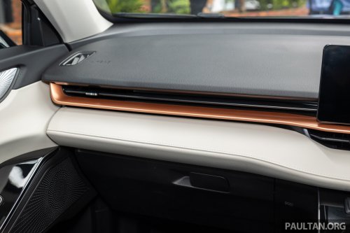 GWM Haval H6 HEV gets new Phantom Black interior, battery warranty increased to 10 yrs, still RM139,800