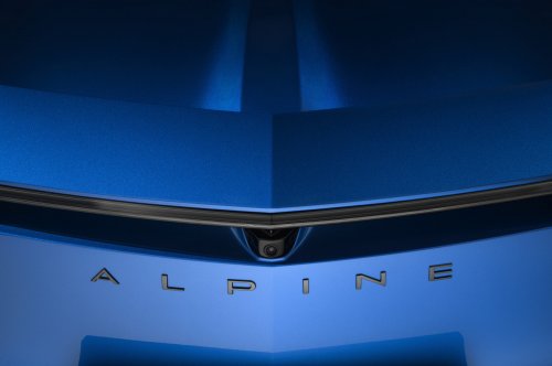 Alpine A390 debuts – tri-motor coupé-SUV with up to 470 hp; 89 kWh battery, up to 555 km range WLTP