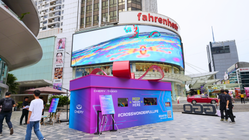 Mystery Chery new model hidden in a box at Starhill, Bukit Bintang – identify the SUV correctly, get a gift