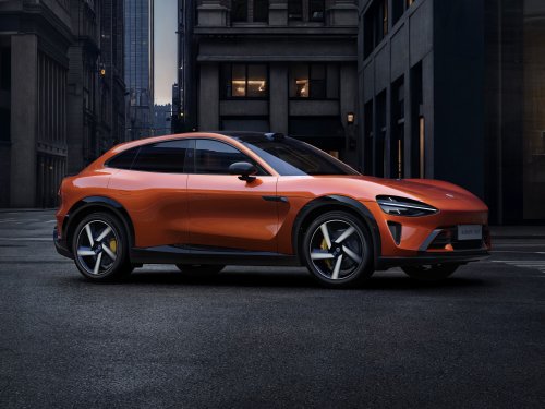 Xiaomi YU7 launched in China – brand’s first EV SUV; up to 691 PS, 853 km CLTC range; priced from RM149k