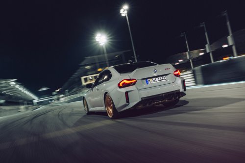 2025 G87 BMW M2 CS debuts – 30 kg lighter; 3.0L twin-turbo I6 with 530 PS; 0-100 km/h in 3.8 seconds