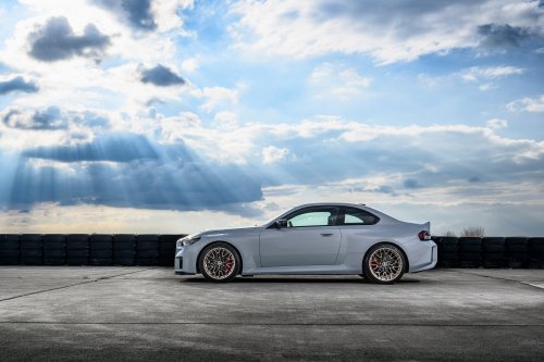 2025 G87 BMW M2 CS debuts – 30 kg lighter; 3.0L twin-turbo I6 with 530 PS; 0-100 km/h in 3.8 seconds