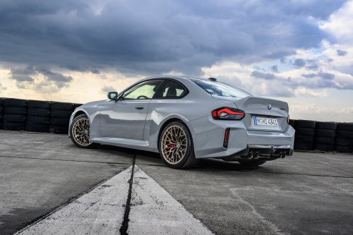 2025 G87 BMW M2 CS debuts – 30 kg lighter; 3.0L twin-turbo I6 with 530 PS; 0-100 km/h in 3.8 seconds