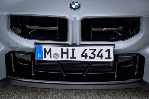 2025 G87 BMW M2 CS debuts – 30 kg lighter; 3.0L twin-turbo I6 with 530 PS; 0-100 km/h in 3.8 seconds
