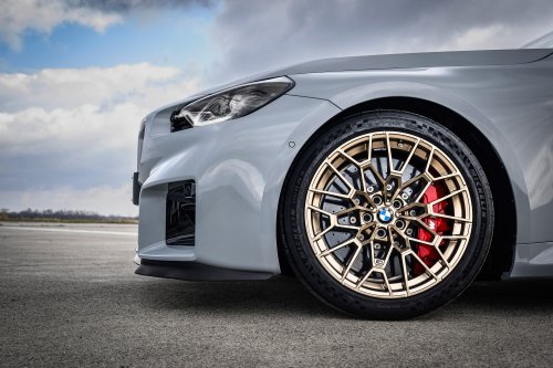 2025 G87 BMW M2 CS debuts – 30 kg lighter; 3.0L twin-turbo I6 with 530 PS; 0-100 km/h in 3.8 seconds