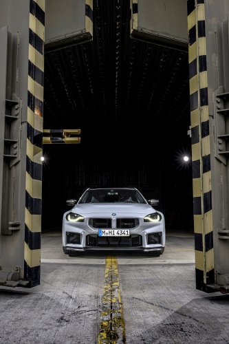 2025 G87 BMW M2 CS debuts – 30 kg lighter; 3.0L twin-turbo I6 with 530 PS; 0-100 km/h in 3.8 seconds