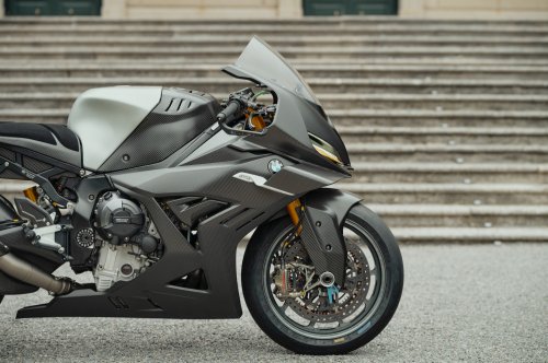 BMW Motorrad Concept RR presented at the Concorso d’Eleganza Villa d’Este show in France