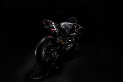 BMW Motorrad Concept RR presented at the Concorso d’Eleganza Villa d’Este show in France