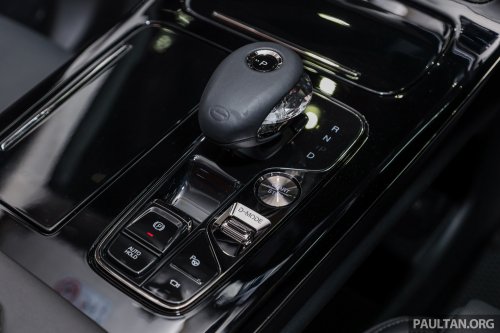 GAC M8 PHEV official pricing in Malaysia – Premium fr RM329k, Luxury RM389k; up to 1,038 km hybrid range