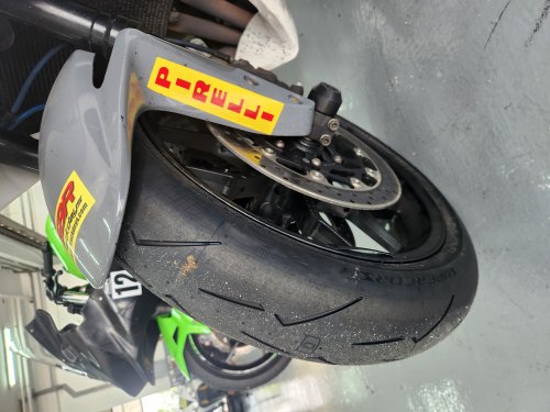 Pirelli Diablo Supercorsa V4 SC and SP, which sportsbike tyre is the one you should use?
