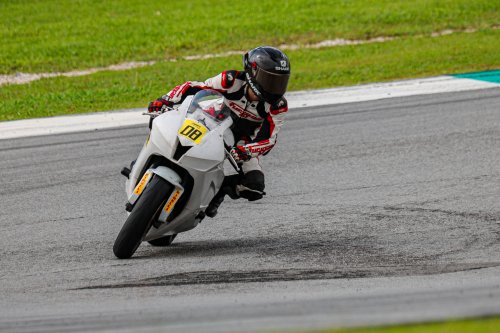 Pirelli Diablo Supercorsa V4 SC and SP, which sportsbike tyre is the one you should use?