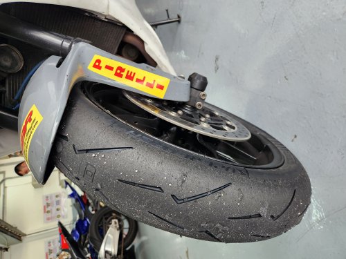 Pirelli Diablo Supercorsa V4 SC and SP, which sportsbike tyre is the one you should use?