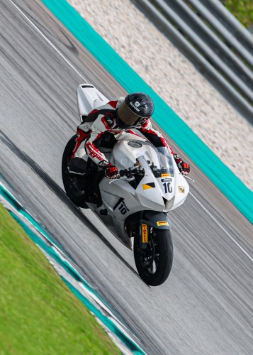 Pirelli Diablo Supercorsa V4 SC and SP, which sportsbike tyre is the one you should use?