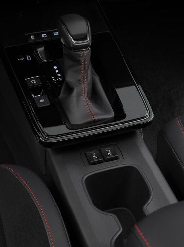 Toyota Corolla Cross facelift for Europe adds new head- and taillights, upgraded interior, GR Sport trim