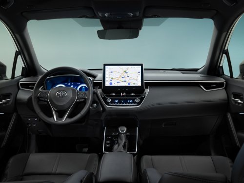 Toyota Corolla Cross facelift for Europe adds new head- and taillights, upgraded interior, GR Sport trim