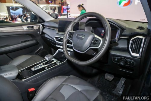 Jetour eVT5 sighted on-road in Malaysia – EV version of Chery Tiggo Cross, 53.6 kWh; local launch soon?