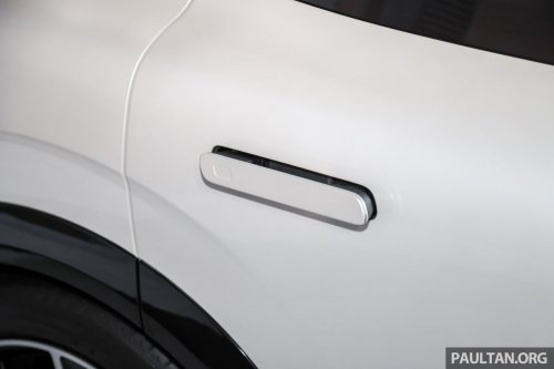 Zeekr 7X EV crossover on show, promo at PACE 2025