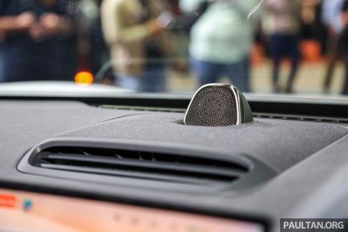 Zeekr 7X EV crossover on show, promo at PACE 2025