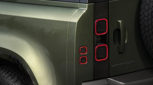 Land Rover Defender updated for 2026 model year – revised headlamps, larger 13.1-inch touchscreen