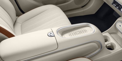 GWM Ora Good Cat facelift in China: new face, larger screens, more power, 430 km CLTC range, fr RM59k