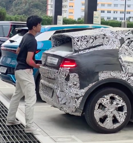 Perodua ‘QV-E’ EV parked next to BYD Atto 3 while testing shows good size, proportions; daring roofline