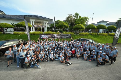 Toyota Malaysia’s Hilux Unleashed: The Ultimate Challenge thrills fans in KK, Kuching and Melaka