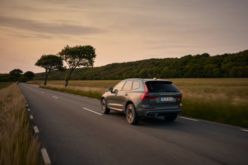 Volvo XC60 eclipses 240 to become the best-selling Volvo ever – over 2.7 million sold across 17 years