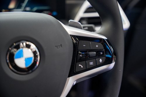 2025 BMW 320i Sport official pricing in Malaysia – from RM266k; ACC with stop &amp; go, 184 PS, updated interior