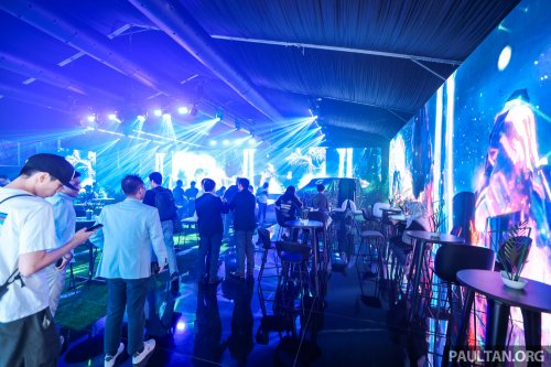 Witness the Mercedes-Benz G580 with EQ Technology in action at Raintree Plaza, TRX from June 27-29