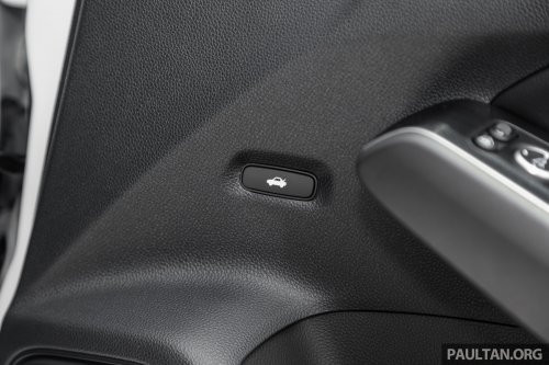 2025 Honda Civic facelift Malaysian review – turbo vs hybrid; which of the C-segment bestseller is better?