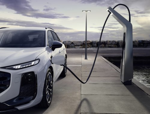 2026 Audi Q3 revealed – 3rd gen gets micro-LED headlights, new stalks, PHEV with 119 km EV range