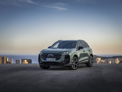 2026 Audi Q3 revealed – 3rd gen gets micro-LED headlights, new stalks, PHEV with 119 km EV range