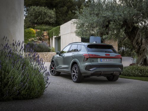 2026 Audi Q3 revealed – 3rd gen gets micro-LED headlights, new stalks, PHEV with 119 km EV range