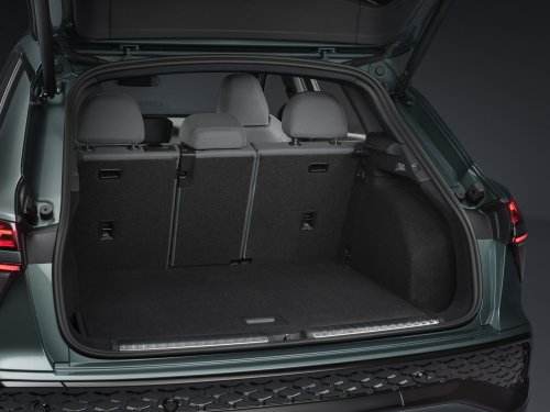 2026 Audi Q3 revealed – 3rd gen gets micro-LED headlights, new stalks, PHEV with 119 km EV range