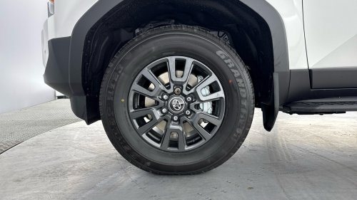 Toyota Land Cruiser Commercial revealed for the UK – 2,000 litre cargo space, 2.8L turbodiesel, no rear seats