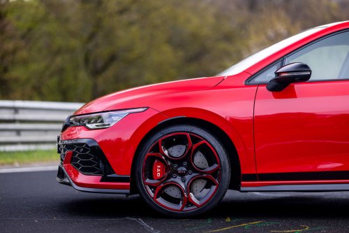 2026 Volkswagen Golf GTI Edition 50 debuts – 325 PS, 420 Nm; fastest production VW on the Nurburgring