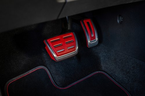 2026 Volkswagen Golf GTI Edition 50 debuts – 325 PS, 420 Nm; fastest production VW on the Nurburgring