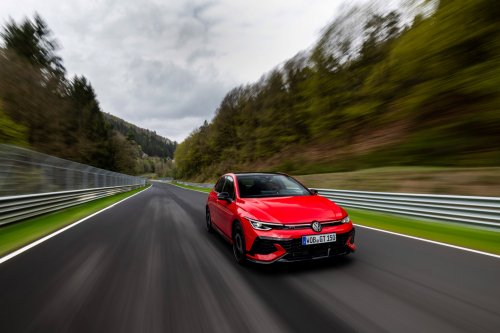 2026 Volkswagen Golf GTI Edition 50 debuts – 325 PS, 420 Nm; fastest production VW on the Nurburgring