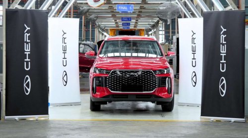 Chery Tiggo Cross CKD production starts in Malaysia – first 1.5 Turbo, Hybrid units roll out of Inokom plant