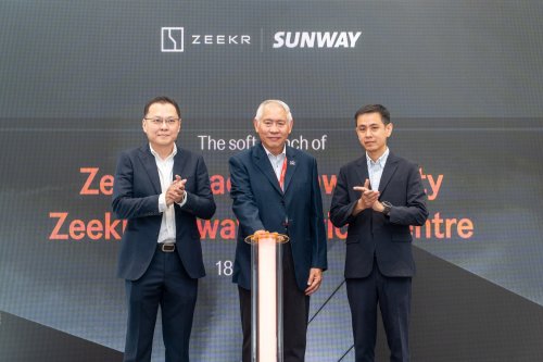 Zeekr Space Sunway City opens – 11,000 square foot showroom w/ 2 delivery bays, four 22 kW AC chargers