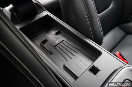 2025 Porsche 911 facelift sampled in Chiang Mai – new GTS with hybrid tech, a step in the right direction?