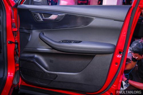 2025 Chery Tiggo Cross launched in Malaysia – Turbo variant at RM88,800, Hybrid at RM99,800; ADAS std