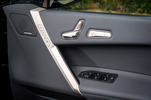 2025 BMW iX facelift launched in Malaysia – xDrive45 fr RM426k, xDrive60 RM488k; up to 701 km EV range