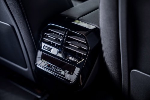 2025 BMW iX facelift launched in Malaysia – xDrive45 fr RM426k, xDrive60 RM488k; up to 701 km EV range