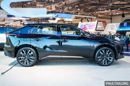 Toyota bZ4X facelift previewed in Indonesia: now CKD, FWD only, 224 PS, 573 km range, will be much cheaper